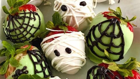 Chocolate Dipped Strawberries • The Crafty Mummy