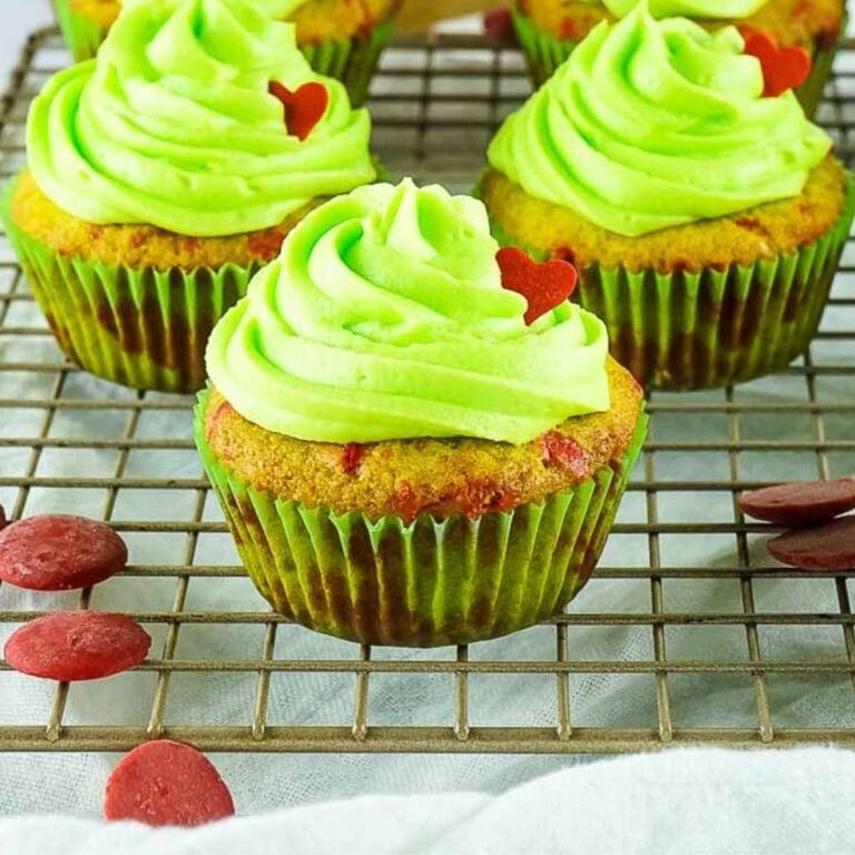Easy Grinch Cupcakes