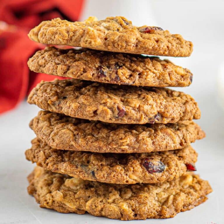 Chewy Oatmeal Craisin Cookies